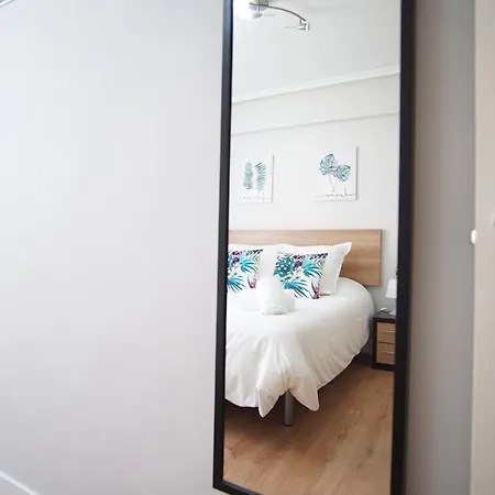 Coqueto Junto A Casco Viejo *