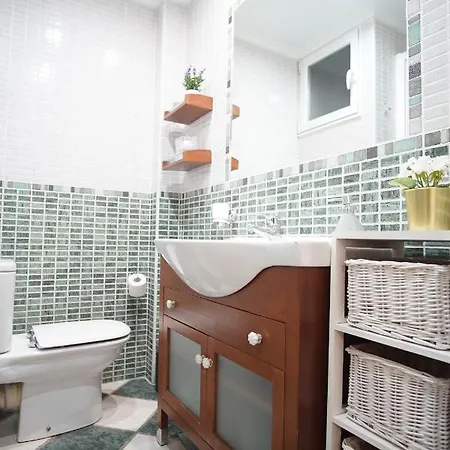 Coqueto Junto A Casco Viejo Бильбао